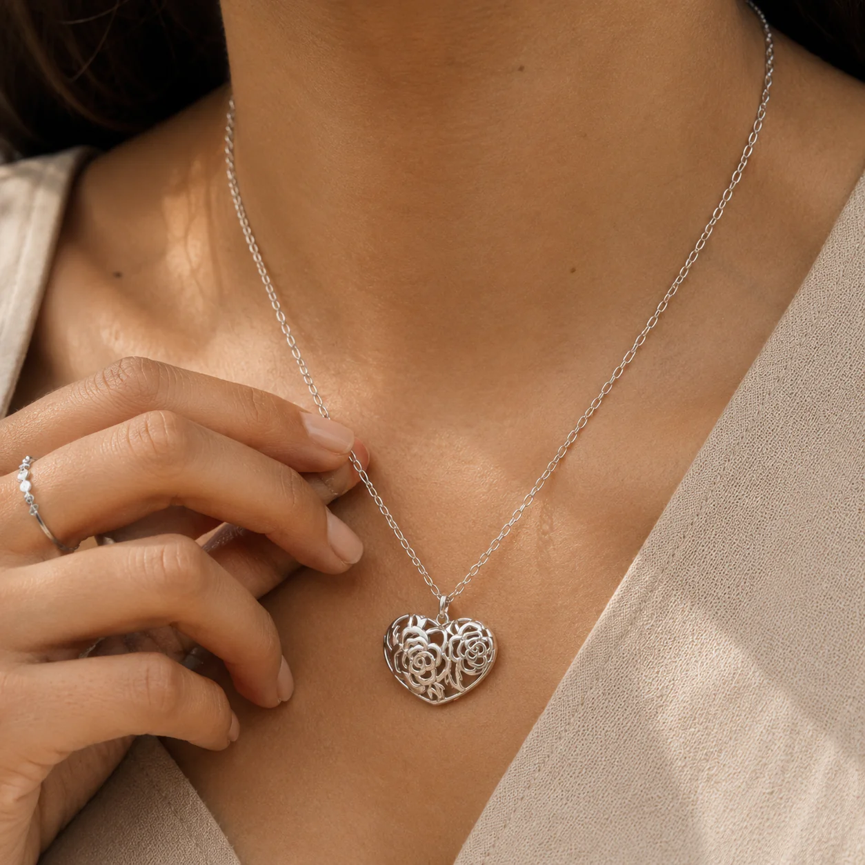 new arrival necklaces